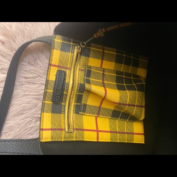 Steve Madden Tote - Cher Clueless Vibes Yellow Plaid Crossbody with Makeup bag! - Picture 8 of 9